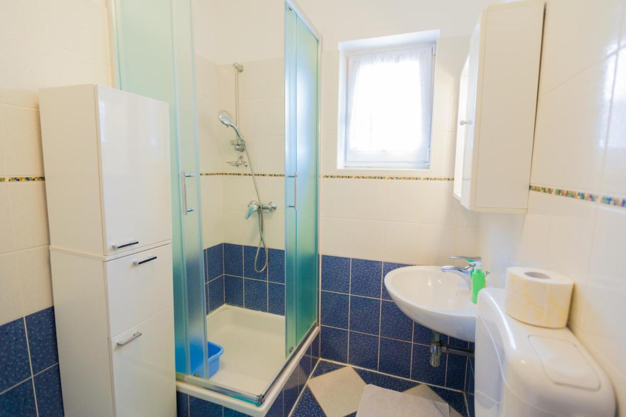 Apartman Mare Lovrečica Exterior foto