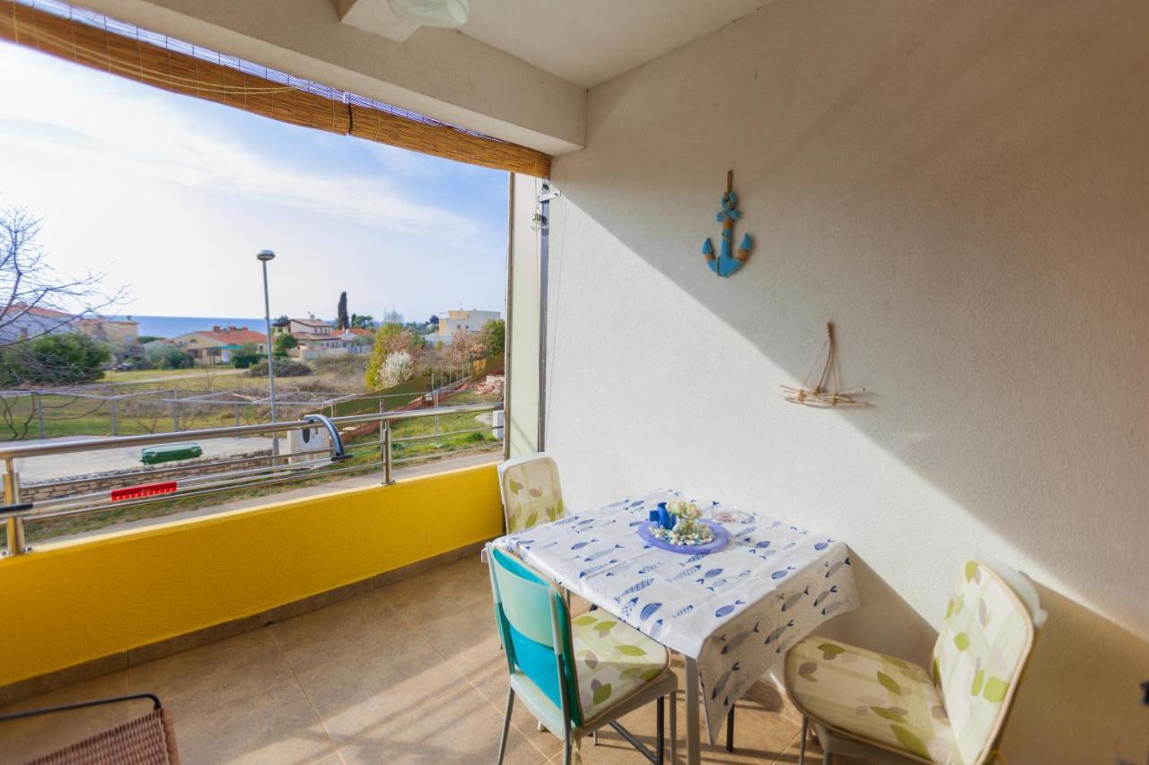 Apartman Mare Lovrečica Exterior foto